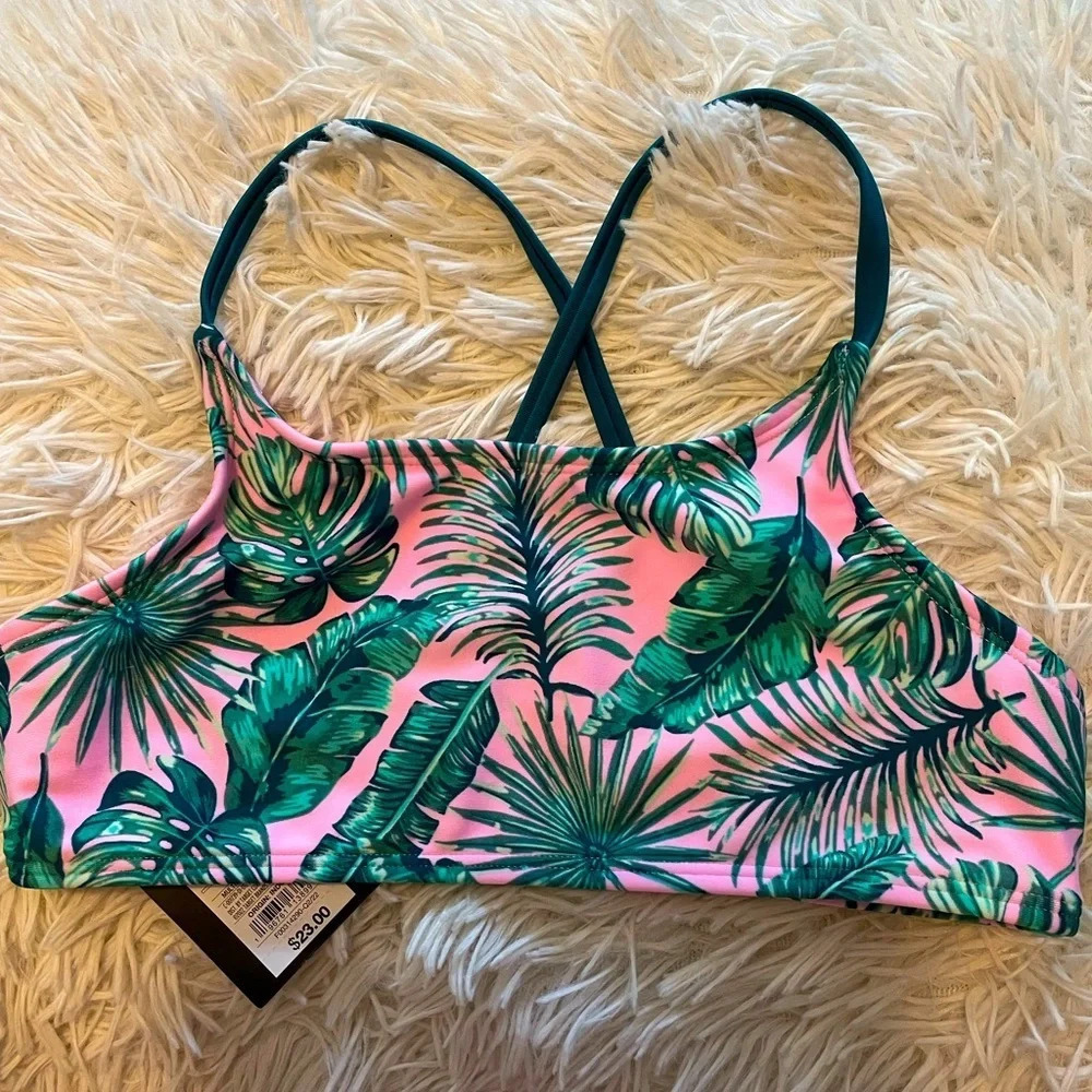 Art Class NWT Girls swim top 10-12 w/crossed spaghetti shoulder back straps.